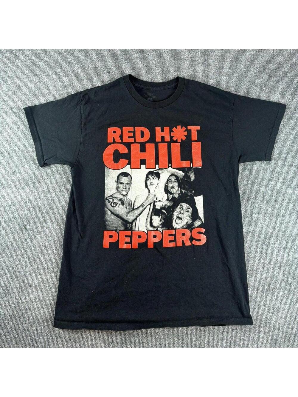 Red Hot Chili Peppers Black Graphic Band T-Shirt Large Casual, Band Tee